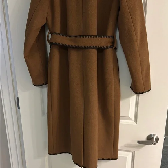 Elegant Brown Women's Coat - Picture 10 of 11